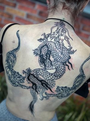 #tattoo #bristol #bristoltattoo #dragontattoo #irezumi #bristoljapanese #japanesetattoo #inklife #bwdtattoo 