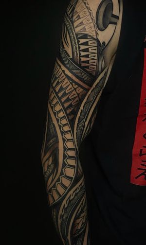Polynesian tribal arm sleeve by D-rock @drock_solidroots