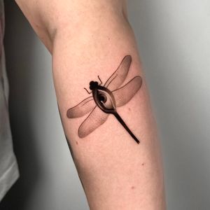 Eye Dragonfly Tattoo by Jaris Ink
https://jarisink.com/