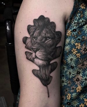 Oak leaf and lion head tattoo made by Zach Long at the Bell Rose Tattoo in Daphne, Alabama.