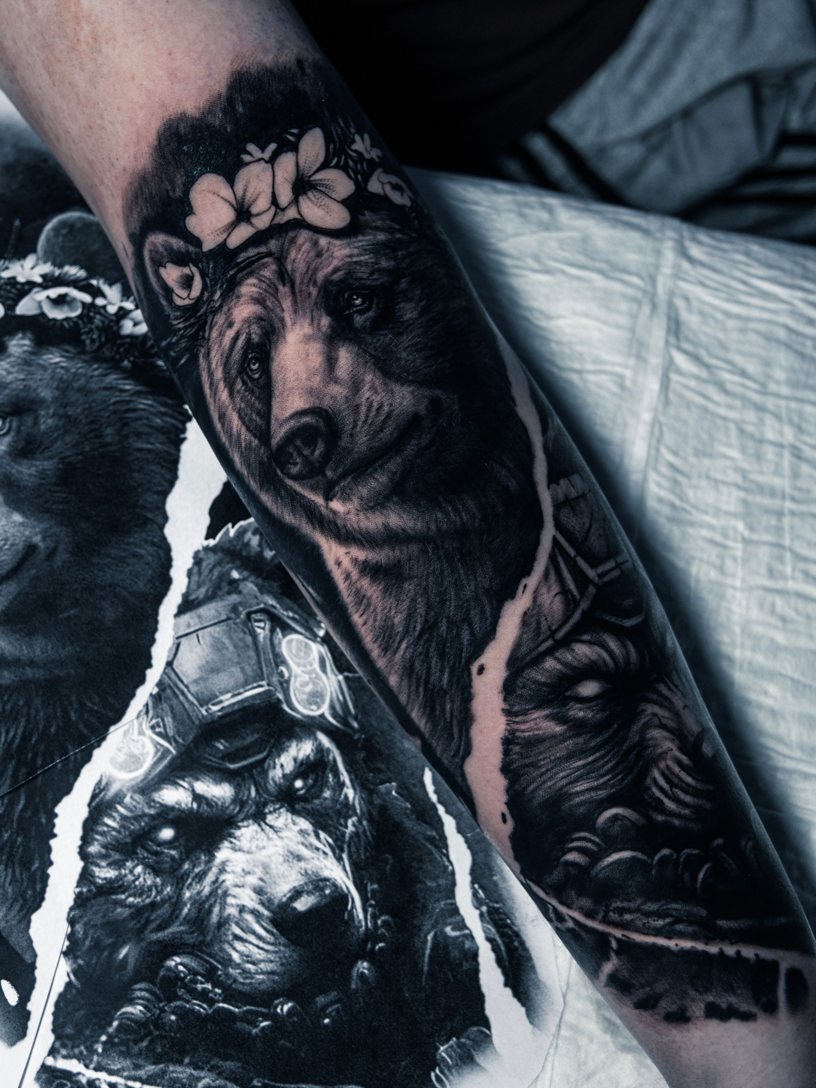 31 Amazing Bear Tattoos - Tattoo Insider | Bear tattoos, Grizzly bear  tattoos, Bear tattoo designs