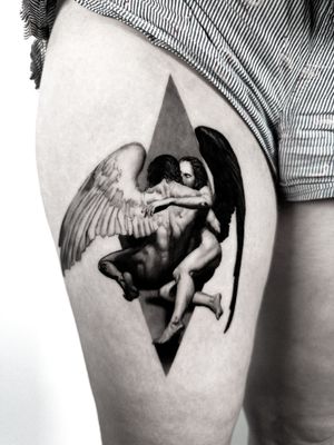 Experience micro realism with Jay Soze's black and gray angel tattoo on your upper leg. A masterpiece of divine beauty.