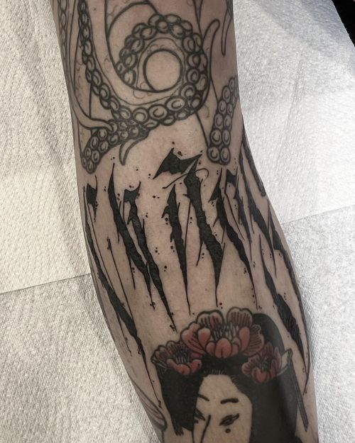 Geisha, Octopus and Sharp Lines