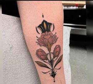 Vibrant and detailed flower design by Kiky Flore, perfect for your forearm. Embrace the beauty of nature with this stunning neo-traditional piece.