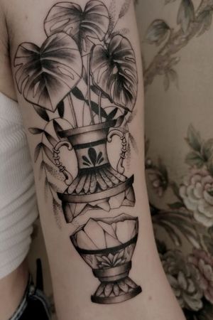 Done by Dani at Wild Hope Tattoo https://instagram.com/danibelleink?igshid=MzRlODBiNWFlZA==