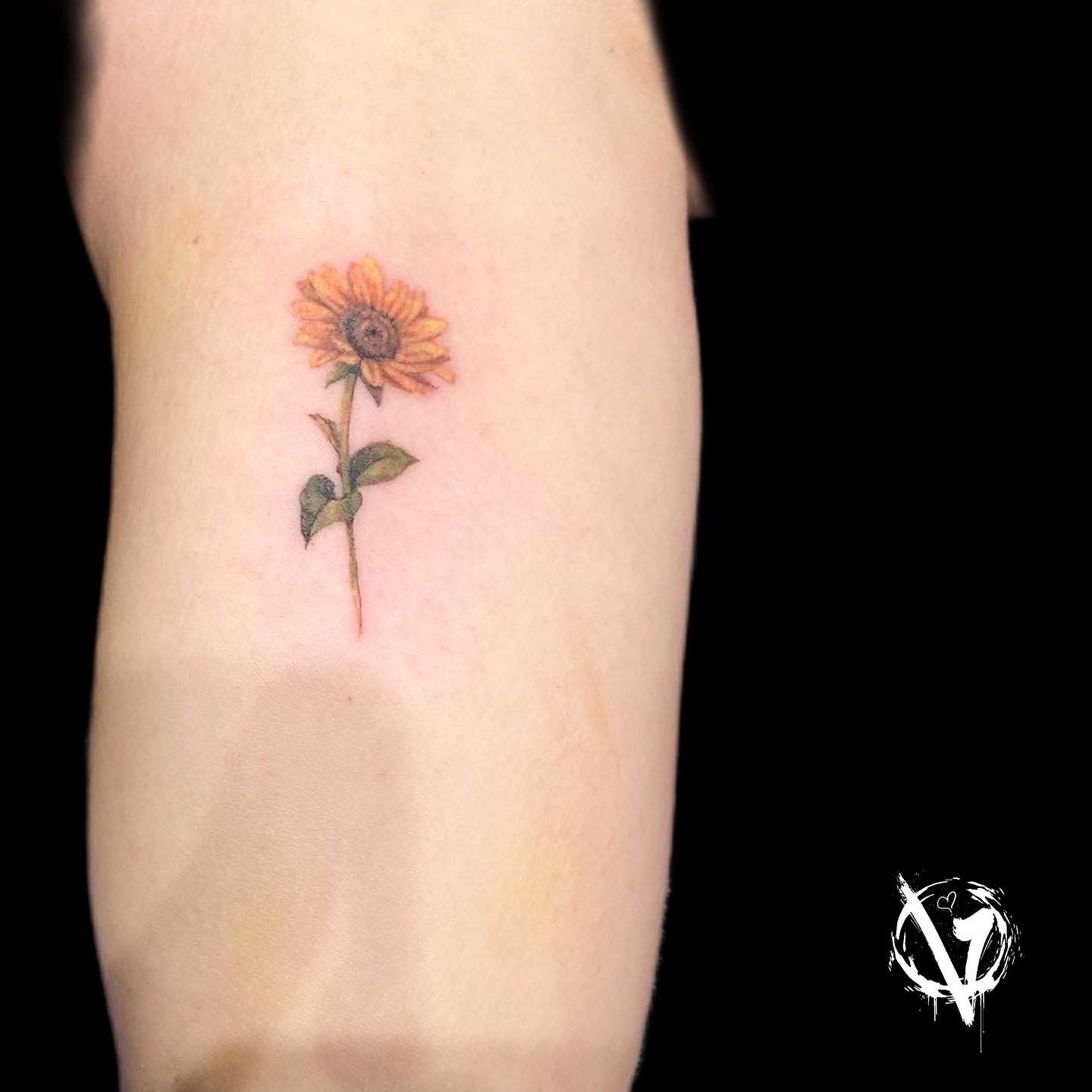 22 Cute Sunflower Tattoo Ideas with Meanings