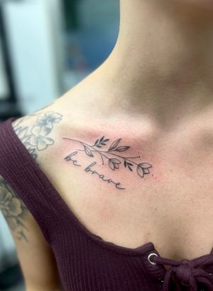 Fine Line Tattoo Amsterdam By Claudia Fedorovici #finelinetattoo #walkintattoo #smalltattoo #lettering #floral #finelinetattooartist #claudiafedorovici #ascetictattoo #tattooartistsamsterdam 