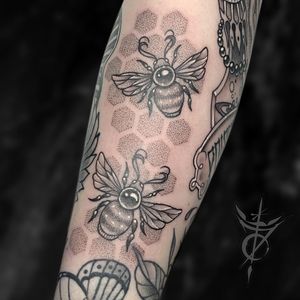 Bees and Honeycomb Neo Traditional Tattoo done at Hammersmith Tattoo London