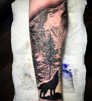 Howling Wolf Black & Grey Realism Tattoo done at Hammersmith Tattoo London