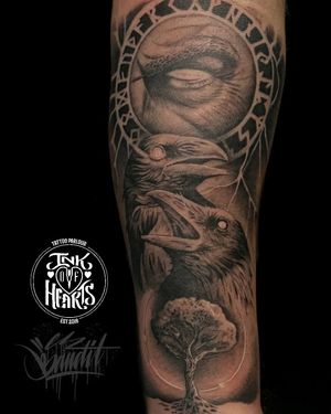 Cruel but wise ♤
Tattoo and sleeve design by @Esbandit_Tattoos
#Raven #RavenTattoo #IOH #VikingTattoo #SleeveTattoos
#UkTattooArtist #Tattoos