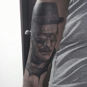 Retrato Walter White 
Tattoo black and grey 