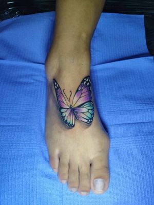 🦋Mariposa🦋  Trabajo realizado en COLORES ¡ Gracias por mirar !    #tatuaje	#tattoo	#peru	#lima	#tattoos	#inked	#tatuajes	#ink	#tattooed	#perunecro	#tattooperu	#tattooloverz	#tat	#realistictattoo