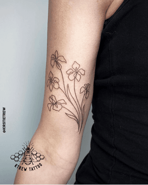 Iris Flowers Continuous Line Fineline Tattoo by Kirstie at KTREW Tattoo - Birmingham UK #finelinetattoo #irisflowers #flowertattoo #floraltattoo