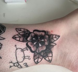 Small coverup as a traditional flower theme