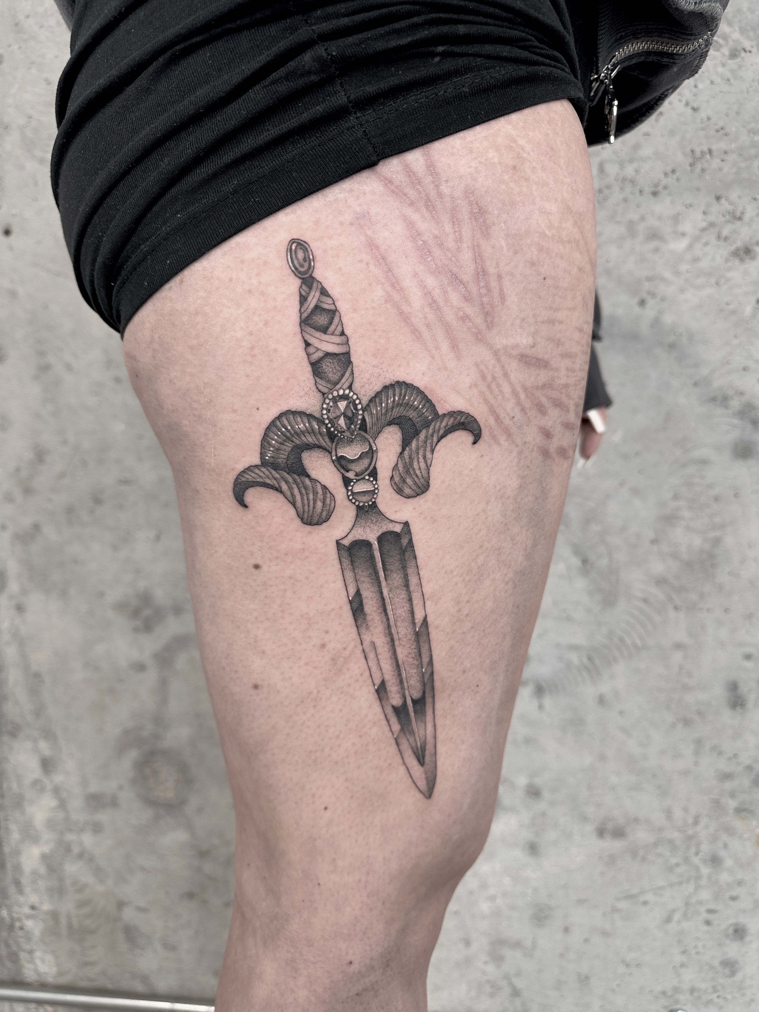 Halsey knife tattoo | Knife tattoo, Outer forearm tattoo, Small girl tattoos