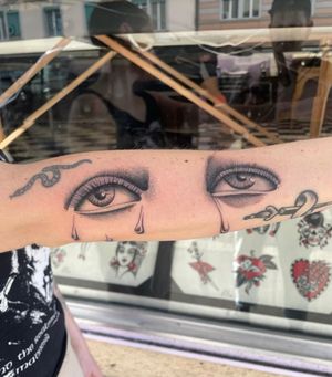 Mary’s eyes. Fine line religious tattoo 