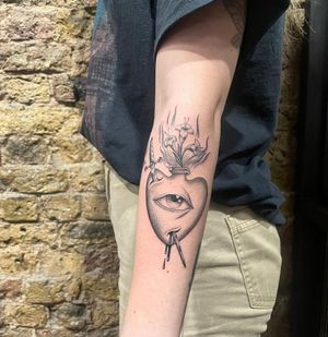Fine line sacred heart with eye 