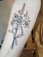 Fineline Flowers bouquet tattoo on the forearm #fineline #finelinetattoo #illustrative #floral #botanical #flowers 
