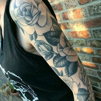 Rose sleeve