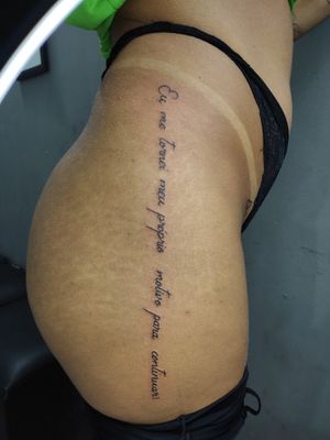 Tatuagem femininaFrase. @ leal tatuador 
