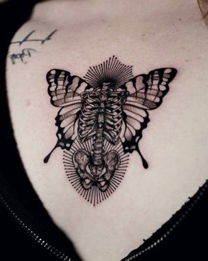 Conceptual tattoos are inspiring The project was created by our artist and finally tattooed this year! We are open for bookings @tattooinlondon www.crimsontalestattoo.co.uk 02086821185 #mothtattoo #butterflytattoo #jewellerytattoo #chesttattoo #sternum #sternumtattoo #tattoo #tattoos #london #londontattoo #ribstattoo #skeletontattoo #beautifultattoos #moderntattoo