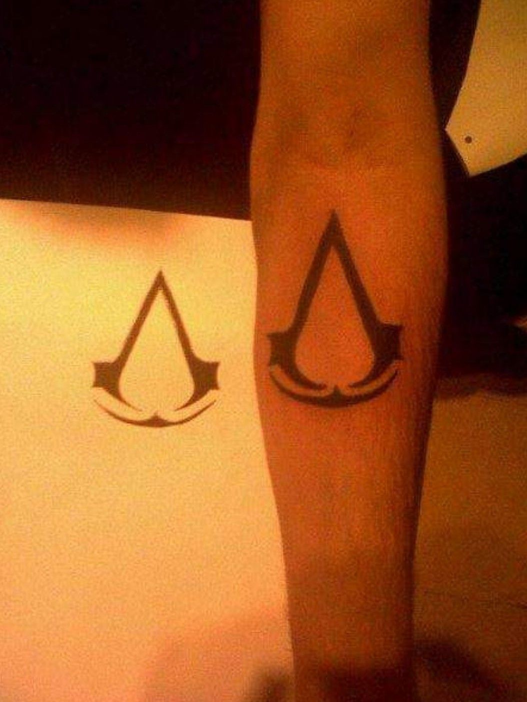 Assassin's Creed by Nikki at ReelFly Tattoo Concord, North Carolina : r/ tattoos
