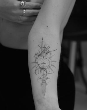 Experience fine line and illustrative style in this intricate ornamental tattoo design by Victoria.