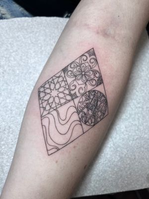 Discover the intricate, delicate patterns in this fine line ornamental tattoo by the talented artist Claudia Whiteheart.
