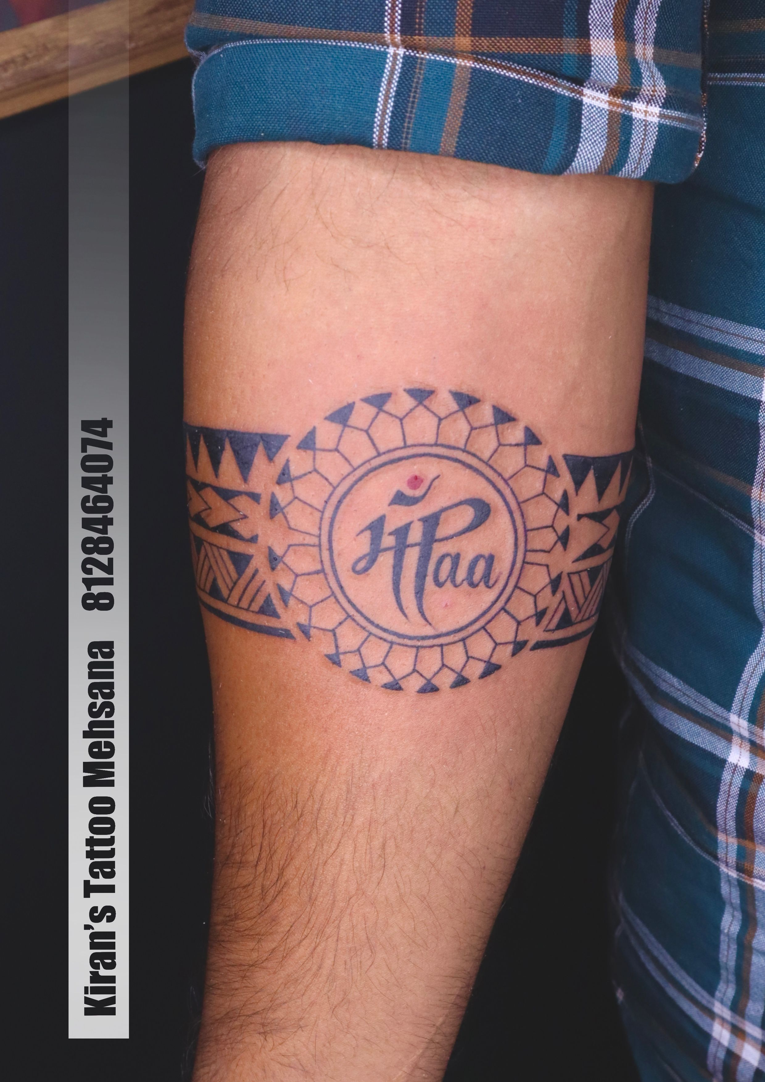 mom dad armband tattoo | Band tattoo designs, Wrist tattoos for guys,  Forearm band tattoos