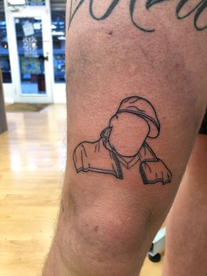 Get a stunning illustrative portrait of Notorious B.I.G. by tattoo artist Liam Collins. Minimalistic and bold.
