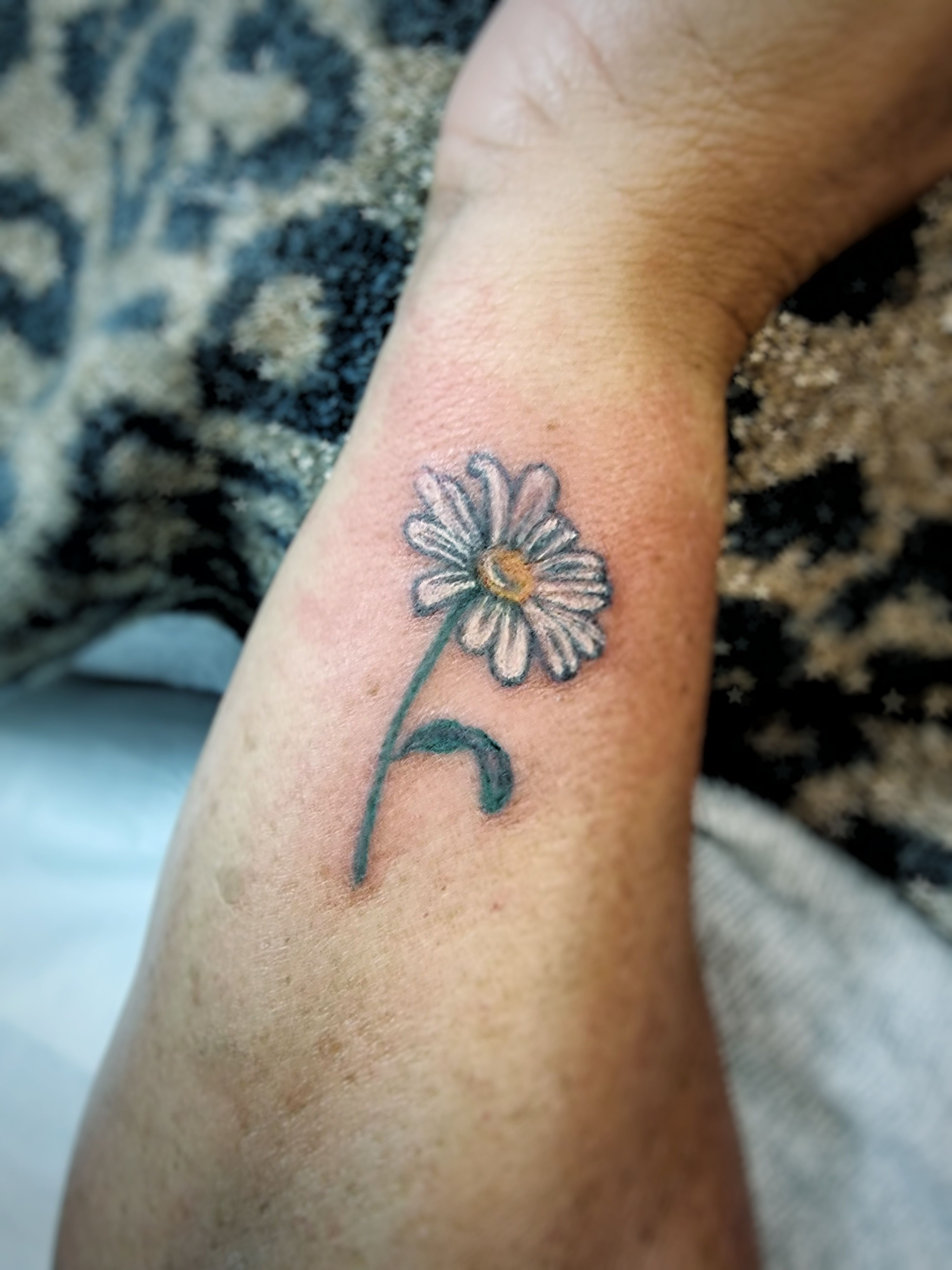 Small daisy tattoo gerbera drawings Royalty Free Vector