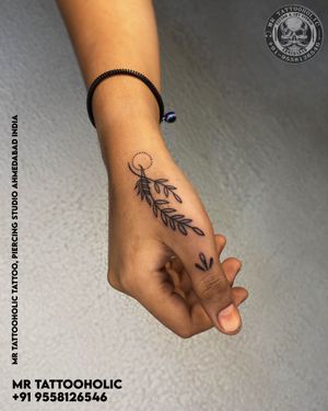 Any Tattoo-Removal-Body Piercing inquiry 🧿 📱Call:- 9558126546 🟢Whatsapp:- 9558126546 ________________ #leaftattoo #leaftattoodesign #meaningtattoo #fingertattoo #flowertattoo #linetattoo #thumbtattoo #smalltattoo #minimalism #minimalist #minimalisttattoo #beautifultattoo #cutetattoo #tattooforgirls #girltattoo #tattoodesign #traditionaltattoo #cooltattoo #mrtattooholic #ahmedabad #tattoo #tattoos #tattoostudio #tattooartist #ahmedabadtattoo #tattoostyle #tattoomodel #tattooing #tattoolife #artistsoninstagram