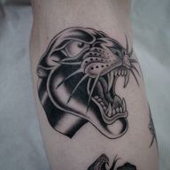 #blackandgreytattoo #finelinetattoo #traditionaltattoo #blackandgrey #fineline #traditional #colourtraditional #blackandgreytraditional #london #londontattoo #londontattooshop #tattoo #walkin #walkintattoo #pantherhead