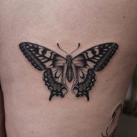 #blackandgreytattoo #finelinetattoo #traditionaltattoo #blackandgrey #fineline #traditional #colourtraditional #blackandgreytraditional #london #londontattoo #londontattooshop #tattoo #walkin #walkintattoo