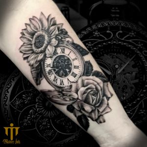 Clocks and flowers