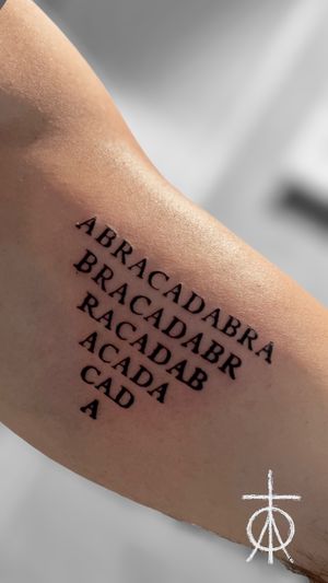 Lettering Tattoo By Claudia Fedorovici #letteringtattoo #finelinetattooartist #claudiafedorovici #tattooartistsamsterdam #tempesttattooamsterdam 