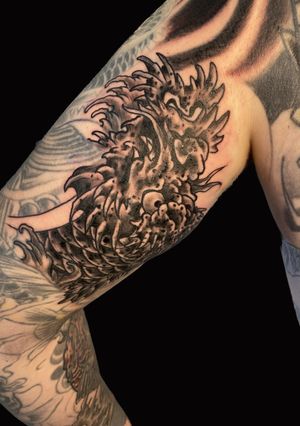 Japanese Cover up dragon blaco and grey 