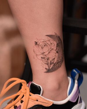 Delikatne tatuaże damskie w Studio tatuażu Wrocław
Nasza specjalizacja: tatuaże w stylu fineline
Da Vinci's Fox Tattoo Studio
W naszym Studio tatuażu każdy artysta tworzy tatuaże w swoim własnym, unikalnym stylu.