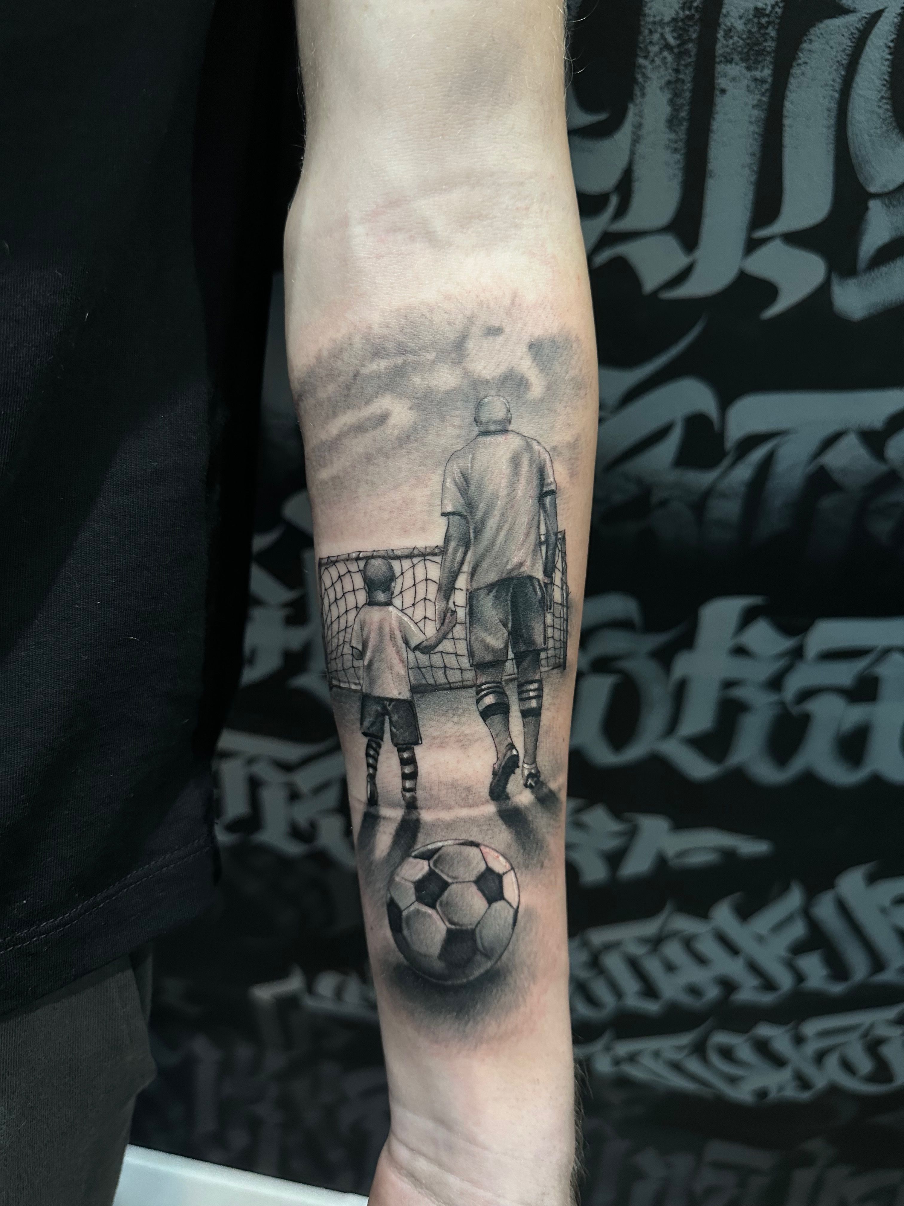 Pin by Cristian León on Algunos… | Father son tattoo, Tattoo for son,  Family tattoos for men | Father son tattoo, Tattoo for son, Half sleeve  tattoos for guys