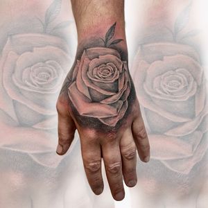 #rose #hand #blackandgray #realism 