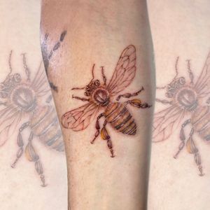 #realistic #bee #insect 