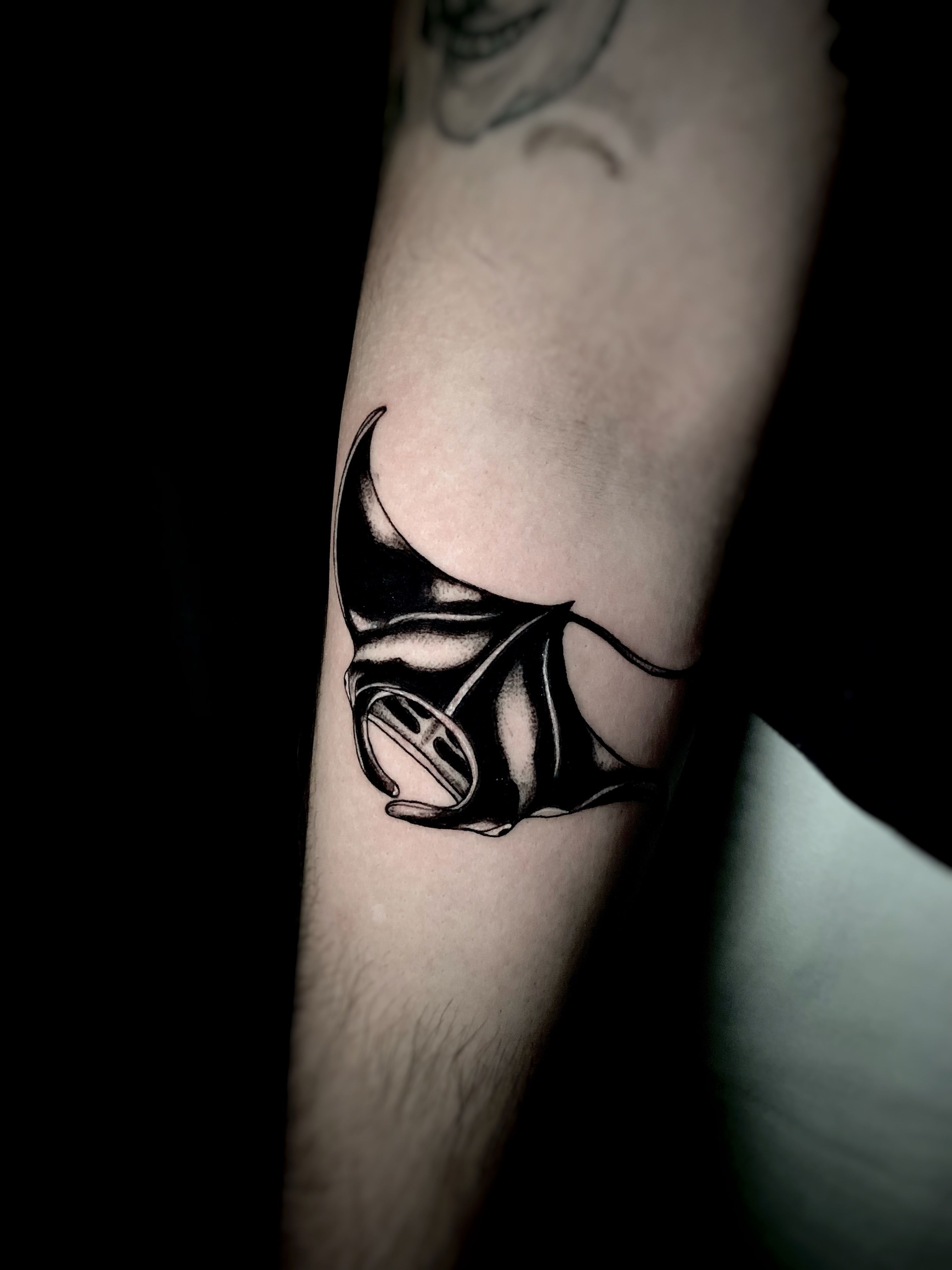 Polynesian manta ray by bubba underwood (PORTLAND): TattooNOW