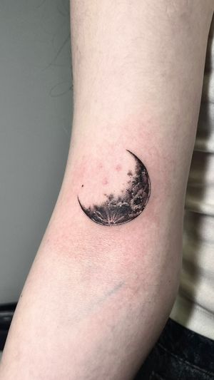 Micro realism moon (customer request) 