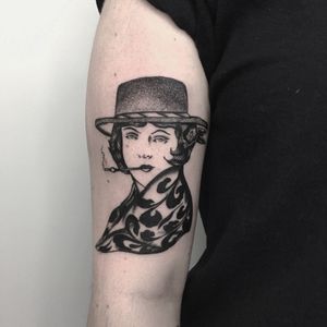 Experience the unique blend of traditional and illustrative styles in this stunning dotwork portrait by renowned artist Ludo Matmut.
