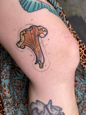 Get inked by Hannah Keuls with this unique and intricate mushroom sketch design!