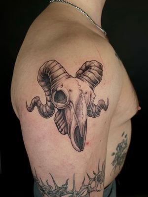 Get a unique dotwork skull tattoo by the talented artist Kat Jennings. A perfect blend of dotwork and illustration style.