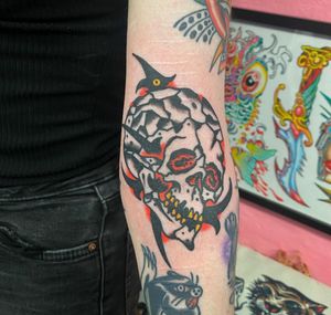 Tribal skull on the ditch
