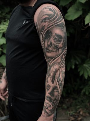 Nicholas Dimpsey - Lady and Skull Sleeve