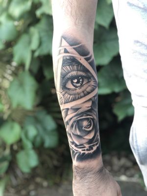 All Seeing Eye and Rose