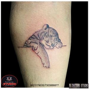 Tiger cub tattoo..#tiger #cub #minimal #tigertattoo #tigercub #tigercubtattoo #cubtattoo #minimal #minimaltattoo #tattoo #tattooed #tattooing #tattooidea #tattooideas #tattoogallery #art #artist #artwork #rtattoo #rtattoos #rtattoostudio #ghatkopar #ghatkoparwest #mumbai #india